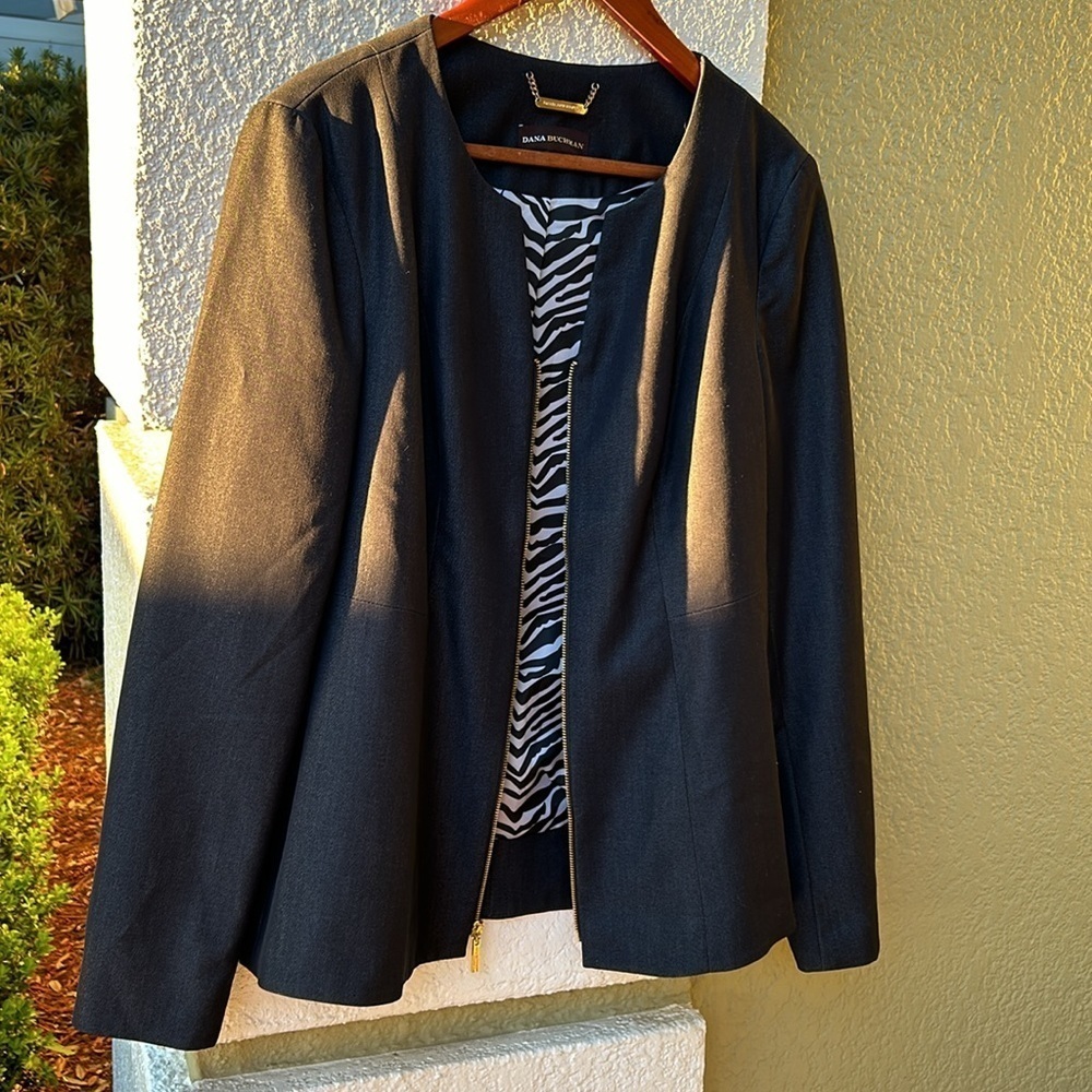 Dana Buchman Zip up Blazer-Style Jacket